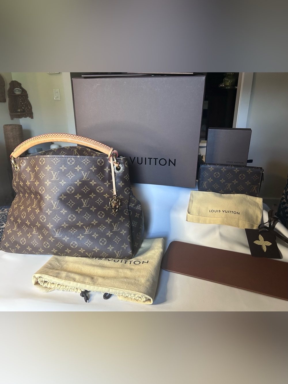 LIKE NEW Louis Vuitton Artsy MM + Zippy Wallet | Full Set